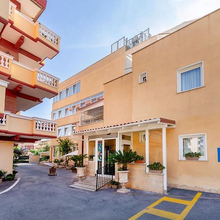 Hotel De La Ville Relais Fiumicino Extérieur photo