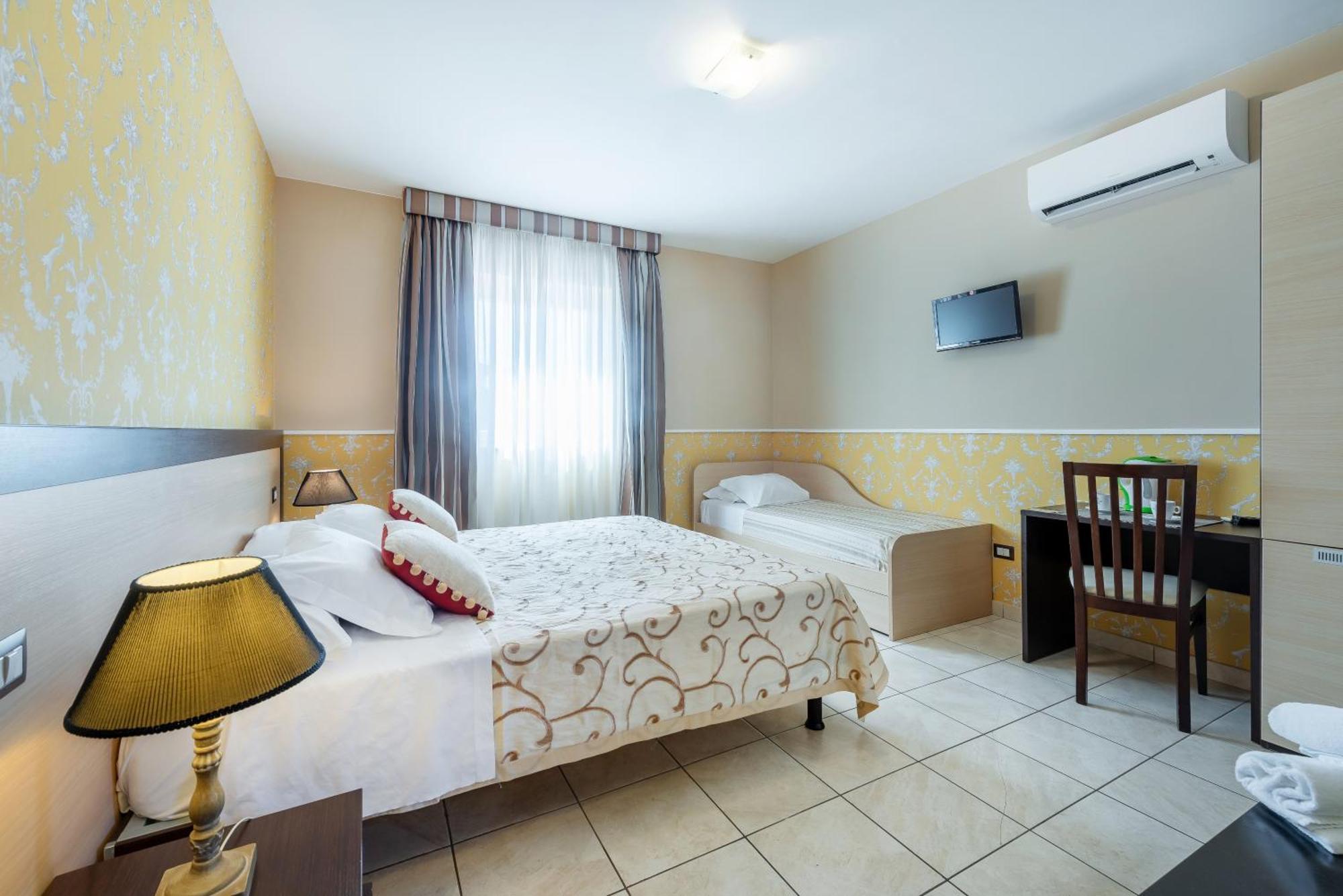 Hotel De La Ville Relais Fiumicino Extérieur photo