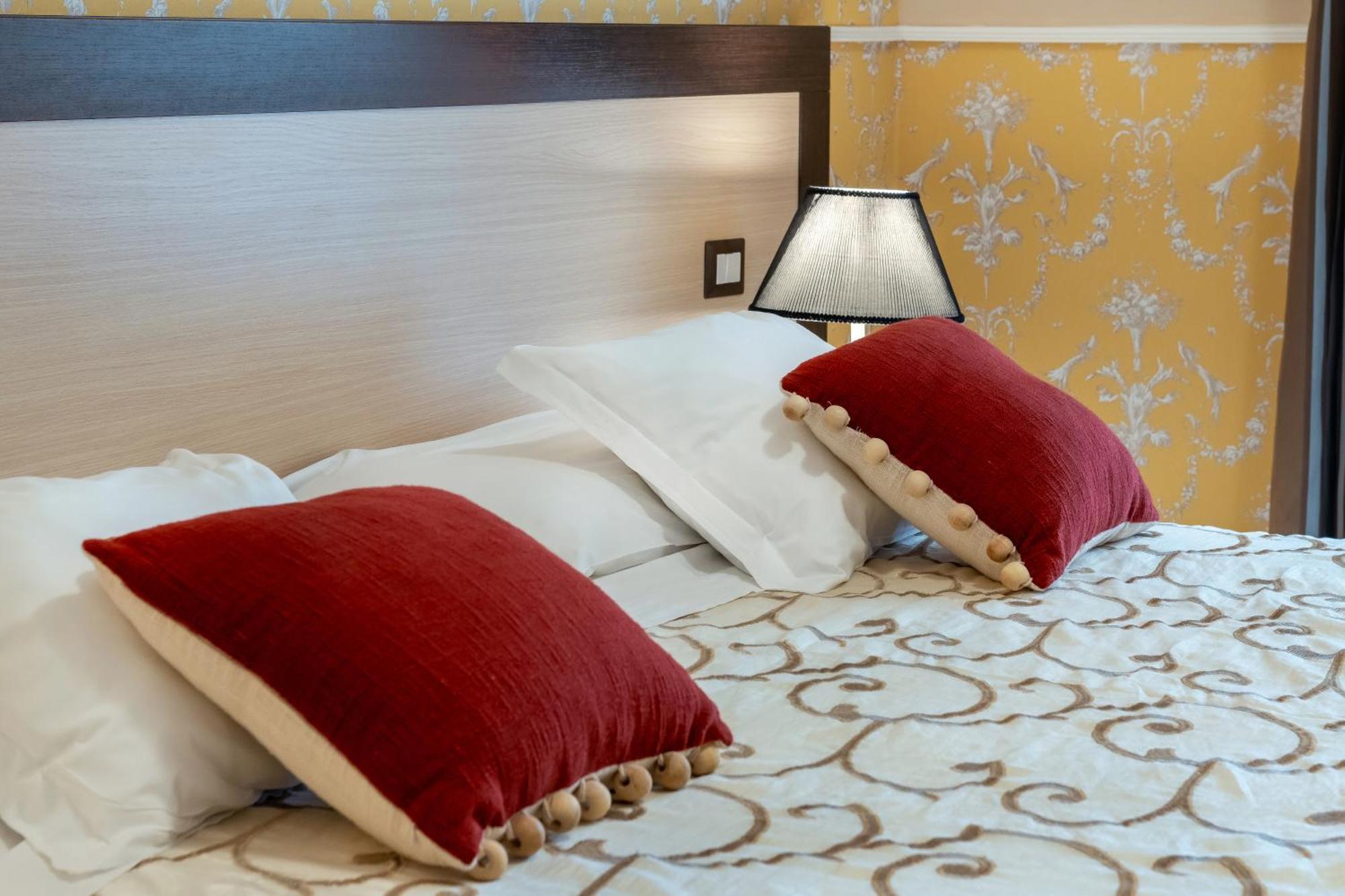 Hotel De La Ville Relais Fiumicino Extérieur photo