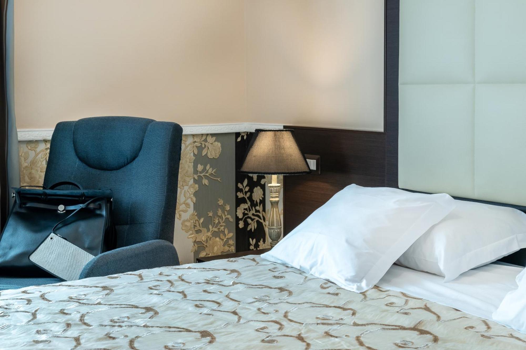 Hotel De La Ville Relais Fiumicino Extérieur photo